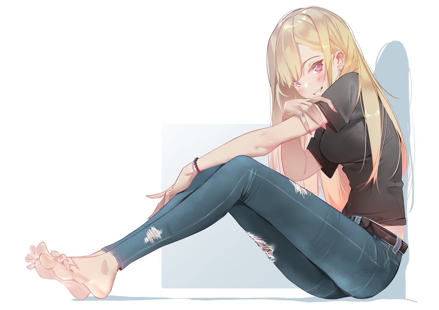 sydus sono bisque doll wa koi wo suru kitagawa marin feet torn clothes 